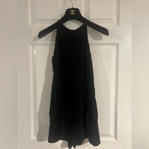 Abbeline sleeveless Halter Jumpsuit Dress flowy bottom w/ pockets Black Size M